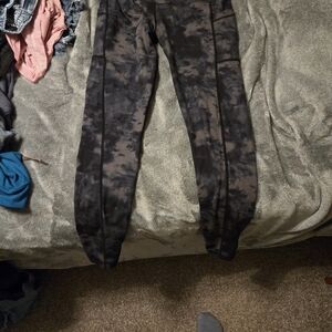 Trendy Black Camouflage Leggings